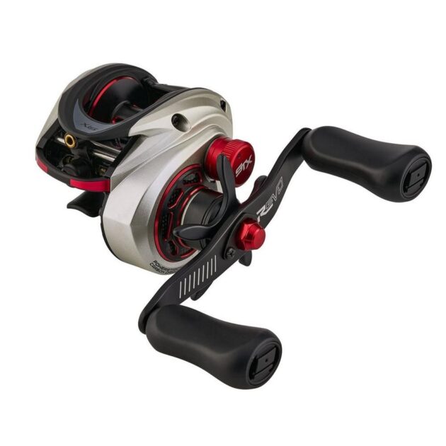 Abu Garcia Revo Stx Low Profile casting