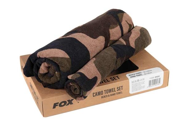 fox_beach_and_hands_towel